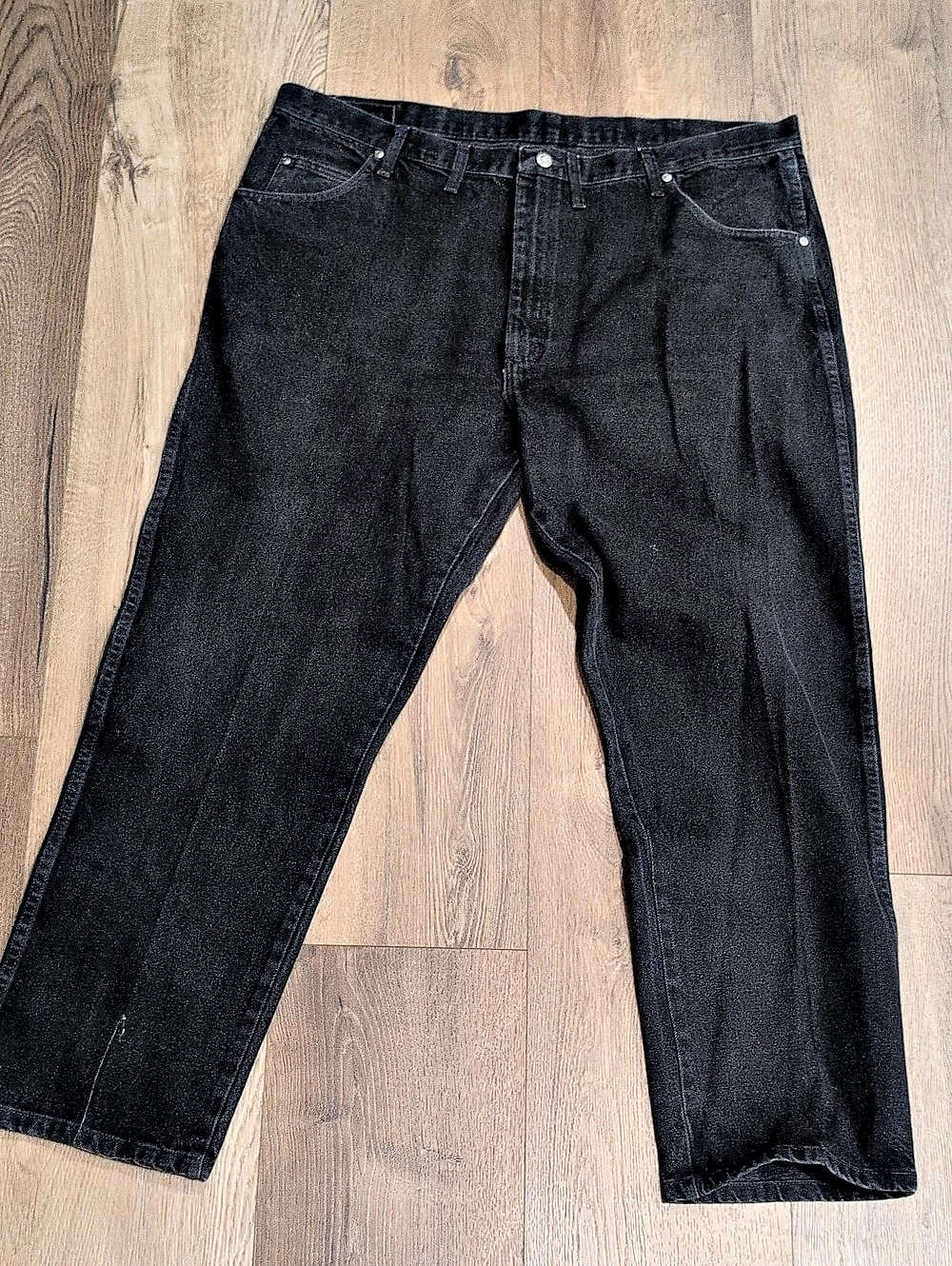 Wrangler Premium Quality Straight Leg Jeans Waist 44 x 30 in Black